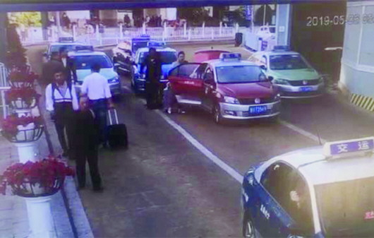 监拍司机1个月逃33次停车费，如何避免成为逃费高手？